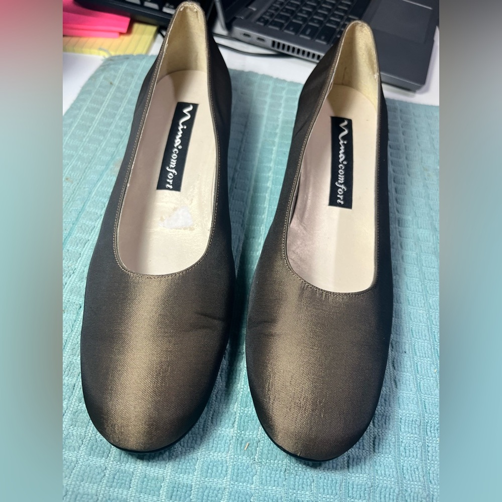 Nina Comfort Women's Bronze Flats size 10
